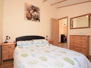 2 Schlafzimmer, Reisekinderbett, kostenloses WLAN
