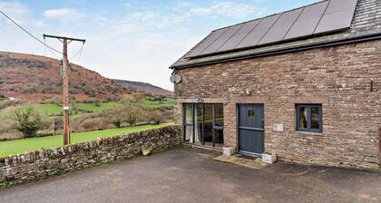 2 Bed in Crickhowell (oc-mawrw)