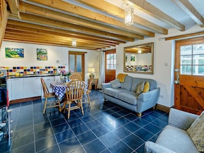 TV - 1 Bed in Callington (oc-fouba) (Lower Metherell)