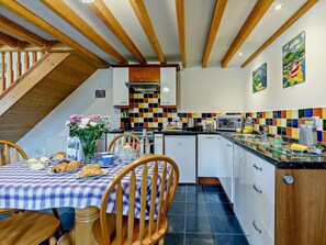 Dining - 1 Bed in Callington (oc-fouba) (Lower Metherell)