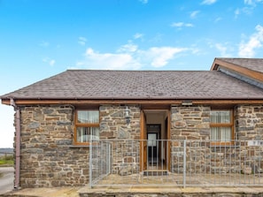 Exterior - 2 Bed in Aberystwyth (oc-twlct) (Capel Seion)