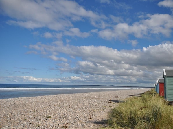 Beach - 3 Bed in Elgin (oc-oldfh) (Elgin)