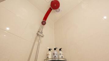 Standard Double Room | Bathroom