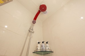 Standard Double Room | Bathroom - Luxury G Motel (Incheon)