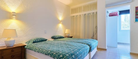 1 Schlafzimmer, Schreibtisch, Bügeleisen/Bügelbrett, kostenloses WLAN