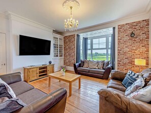 Living area - 11 Bed in Bideford (oc-redla) (Instow)
