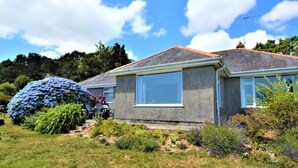 Exterior - 2 Bed in Falmouth (oc-tvean) (Constantine)