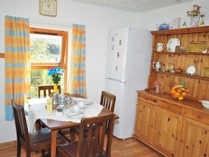 Dining - 1 Bed in Lairg (oc-su304) (Lochinver)