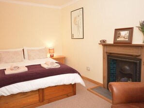 Free WiFi, bed sheets - 2 Bed in West Linton (oc-pb71m) (West Linton)