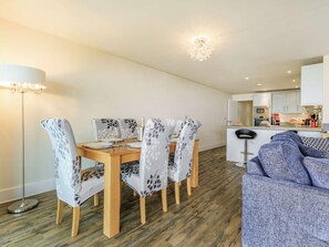 Dining - 2 Bed in Bideford (oc-seasa) (Westward Ho!)