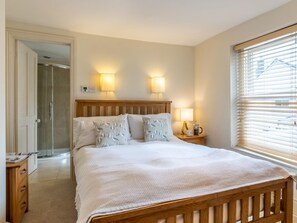Room - 3 Bed in Bideford (oc-insbr) (Instow)