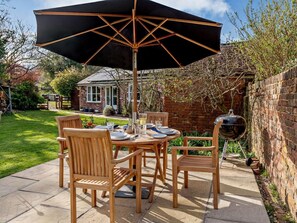 Outdoor dining - 2 Bed in Blandford Forum (oc-stomi) (Durweston)