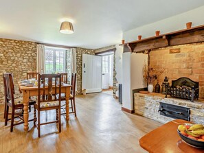 Dining - 3 Bed in Axminster (oc-wonov) (Musbury)