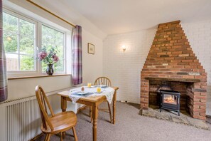 Dining - 1 Bed in Hainford (oc-lhan8) (Hainford)