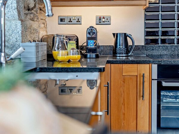 Private kitchen - 2 Bed in Newquay (oc-trebu) (Trebudannon)