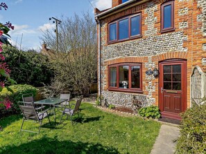 Outdoor dining - 2 Bed in Cromer (oc-26369) (Northrepps)