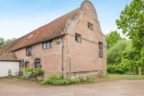 Exterior - 2 Bed in Norwich (oc-coan8) (Mulbarton)