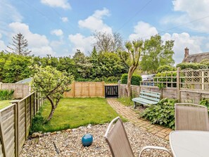 Outdoor dining - 2 Bed in Northrepps (oc-dain8) (Northrepps)