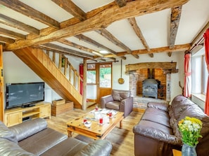 TV, fireplace - 3 Bed in Bridgnorth (oc-thfis) (Shrewsbury)