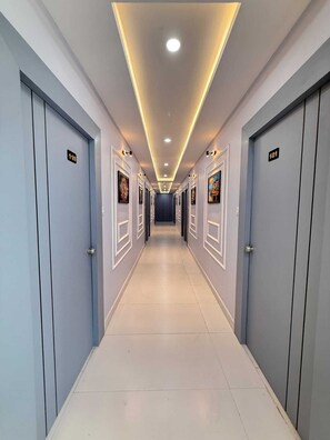 Interior - Hotel ICON (Ahmedabad)