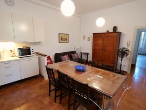 Interior - CasaDante: History and Comfort in Modena. Parking and Check-in 24/7 (Nonantola)