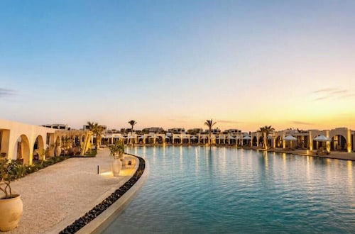 Beautiful 1-bedroom cabin with AC in Marsa Matrouh Governorate