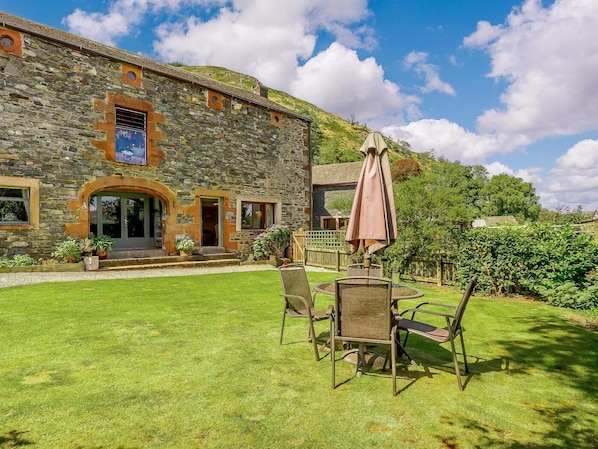 Outdoor dining - 2 Bed in Keswick (oc-28377) (Thornthwaite)