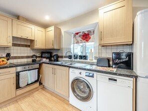 Private kitchen - 2 Bed in Barnstaple (oc-moosc) (Yarnscombe)