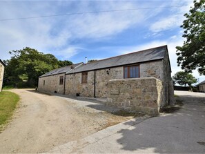Exterior - 2 Bed in Helston (oc-roseb) (Wendron)