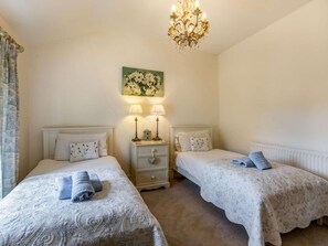 Room - 2 Bed in Cheltenham (oc-29027) (Bourton-on-the-Water)