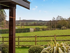 Property grounds - 1 Bed in Bridgwater (oc-36190) (Spaxton)