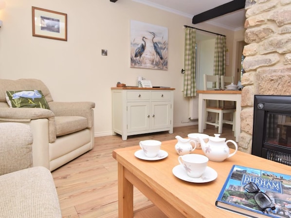 Living area - 1 Bed in Bishop Auckland (oc-36672) (Wolsingham)