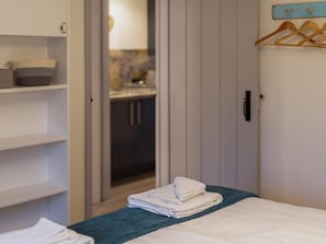 Reisekinderbett, kostenloses WLAN, Bettwäsche