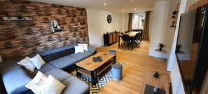 TV - Large, renovated house in central Alsace (130 m²) (Neubois)