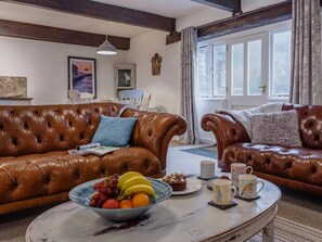 Living area - 2 Bed in Tintagel (oc-36913) (Tintagel)