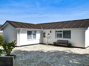 Exterior - 3 Bed in Redruth (oc-37014) (Saint Day)