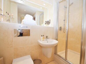 Bathroom - 2 Bed in Kingsbridge (oc-41778) (Slapton)
