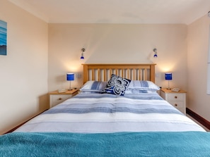 Free WiFi, bed sheets - 2 Bed in Taunton (oc-41906) (Cothelstone)