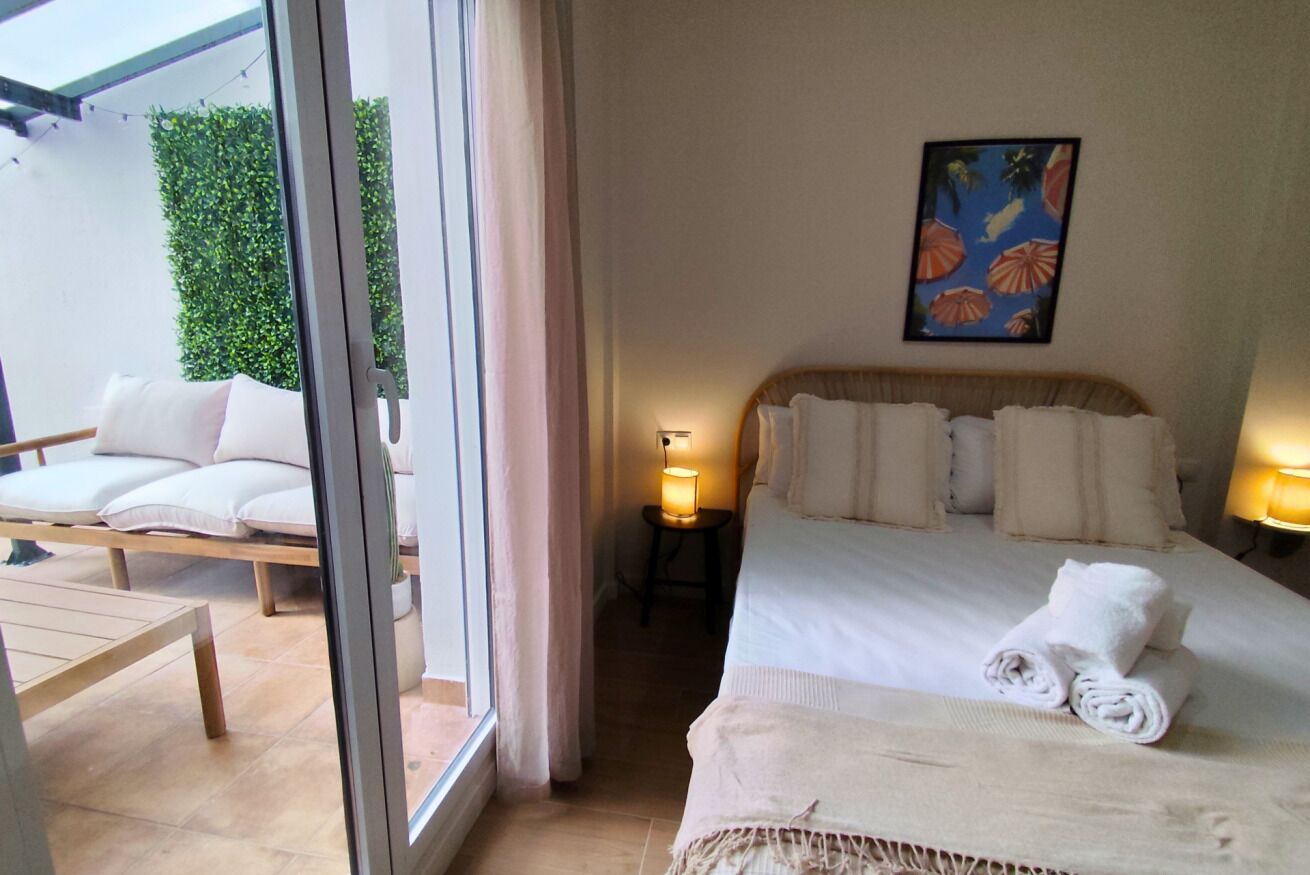 2 slaapkamers, een strijkplank/strijkijzer