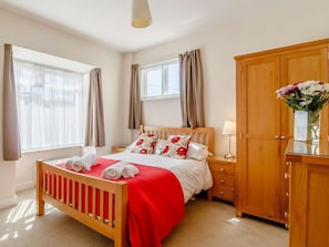 3 Schlafzimmer, Reisekinderbett, kostenloses WLAN, Bettwäsche