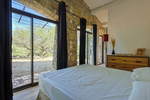 6 Schlafzimmer, Bügeleisen/Bügelbrett, kostenloses WLAN, Bettwäsche