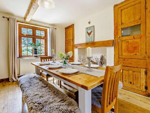 Dining - 4 Bed in Hereford (oc-44213) (Hereford)