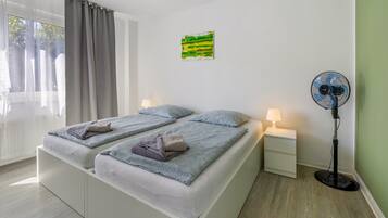 1 室のベッドルーム、アイロン / アイロン台、WiFi、ベッドシーツ