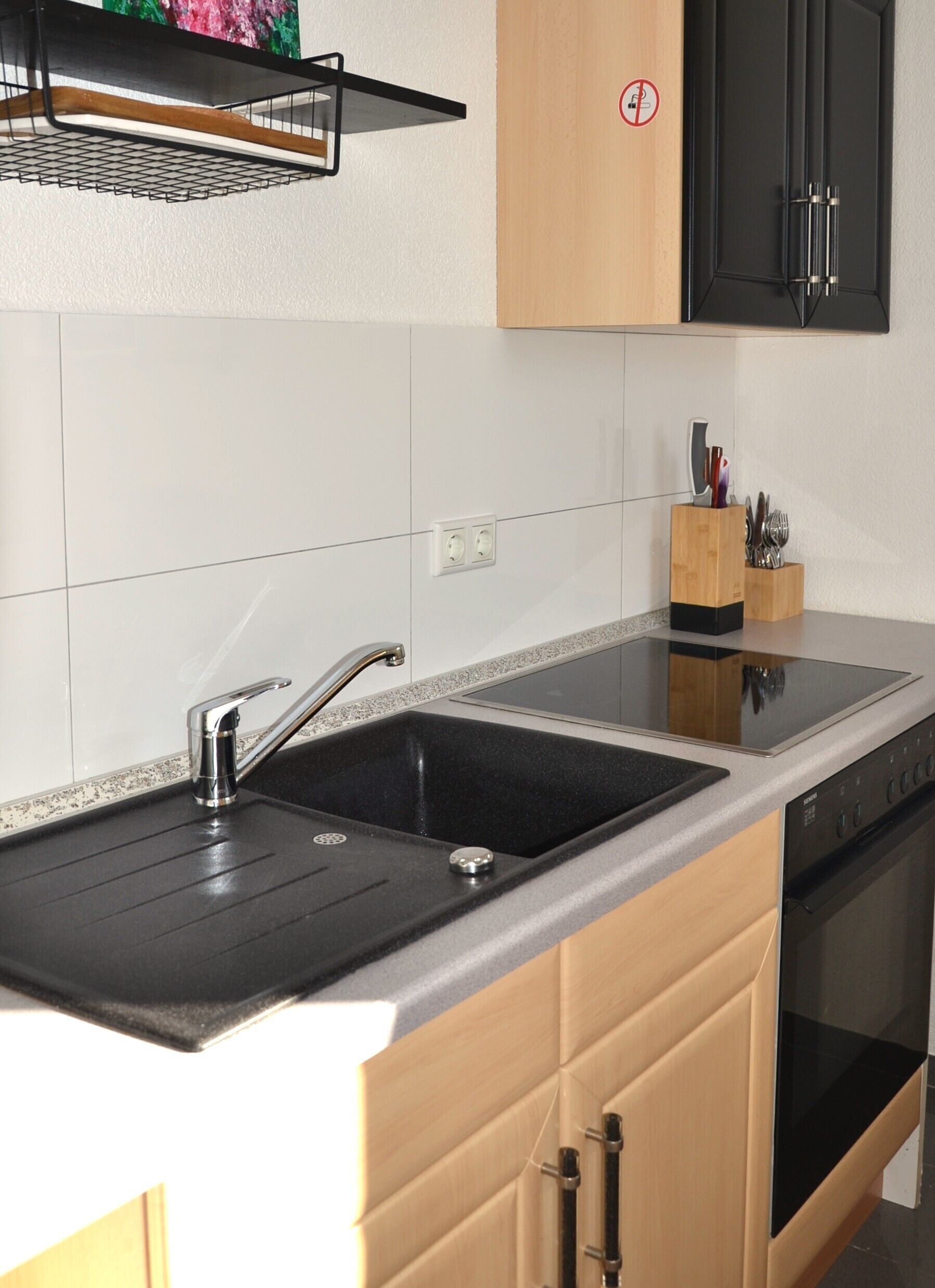 Cafetera/tetera, refrigerador, microondas, horno