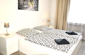 Bügeleisen/Bügelbrett, WLAN, Bettwäsche