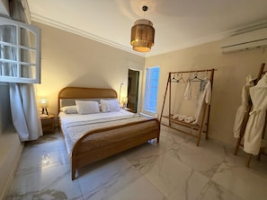 2 bedrooms, iron/ironing board, free WiFi, bed sheets - The Diplomatic Quarter Hideaway 2BR Quiet Backyard (Cairo Governorate)