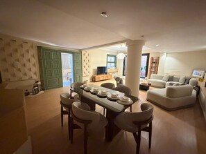 Interior - The Diplomatic Quarter Hideaway 2BR Quiet Backyard (Cairo Governorate)