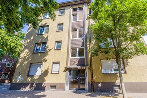 Exterior - Apartment 'Flora Modern Living' with Wi-Fi (Duisburg)