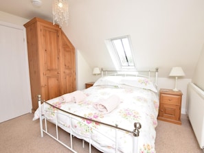 Travel cot, free WiFi, bed sheets - 1 Bed in Curbar (oc-pk454) (Curbar)