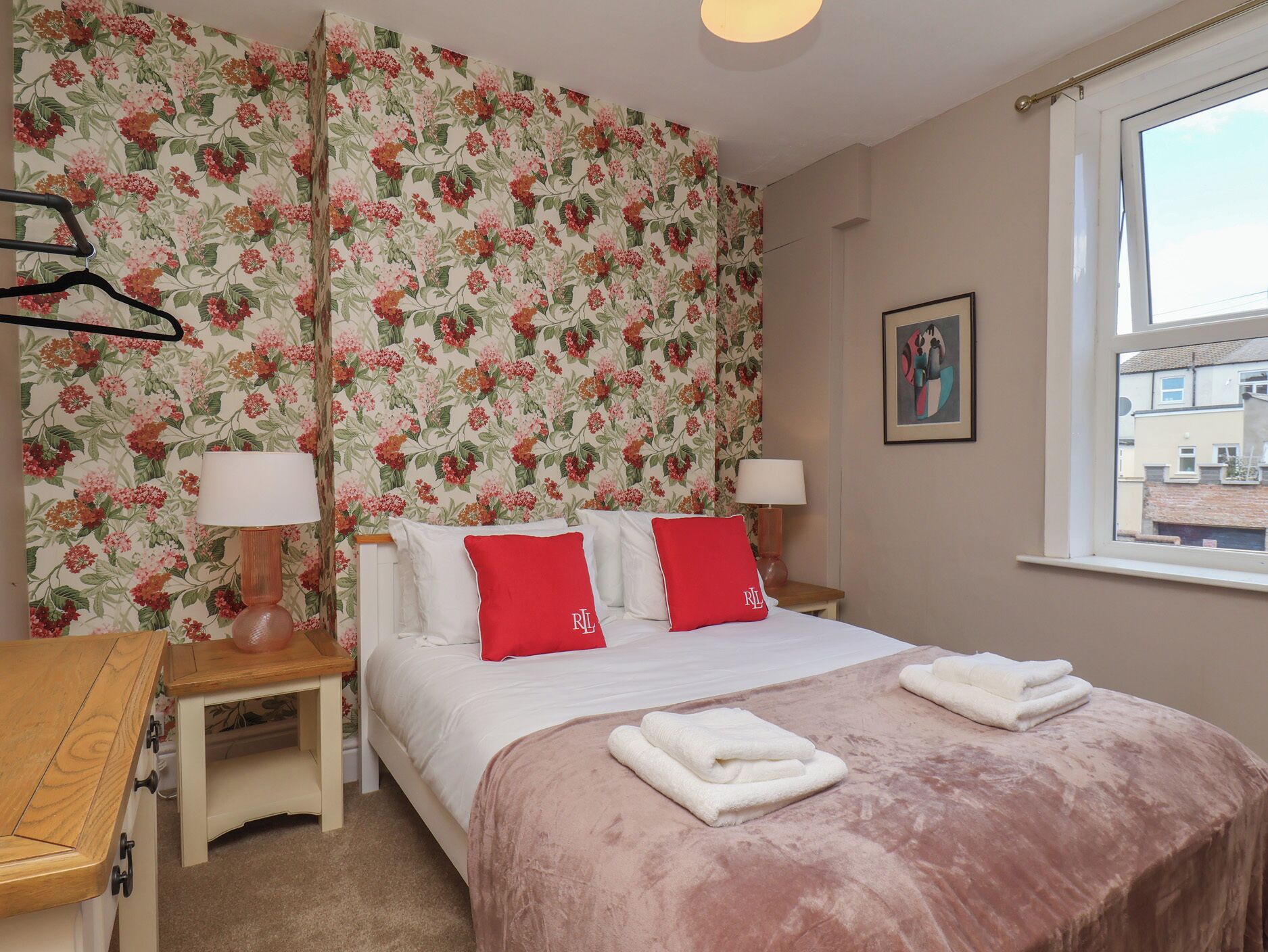 6 bedrooms, free WiFi, individually decorated, individually furnished